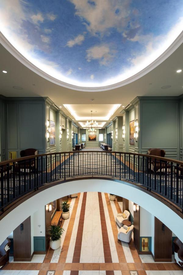 The Benson Hotel & Faculty Club Aurora Buitenkant foto